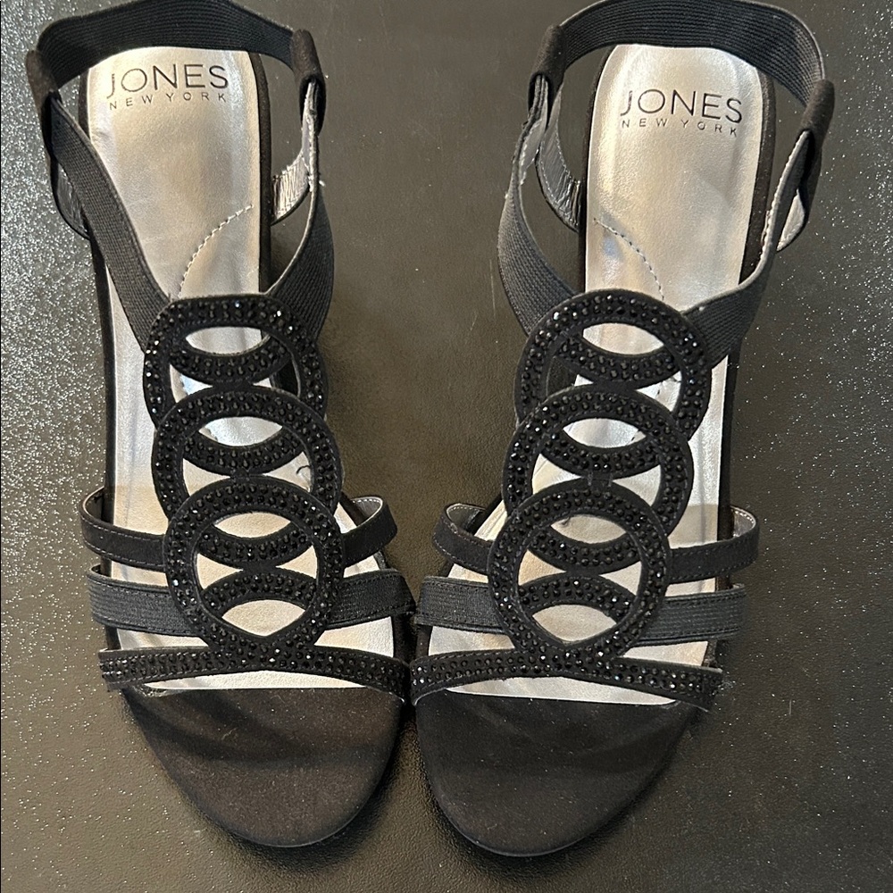 Jones New York Black Circle Strap Heels